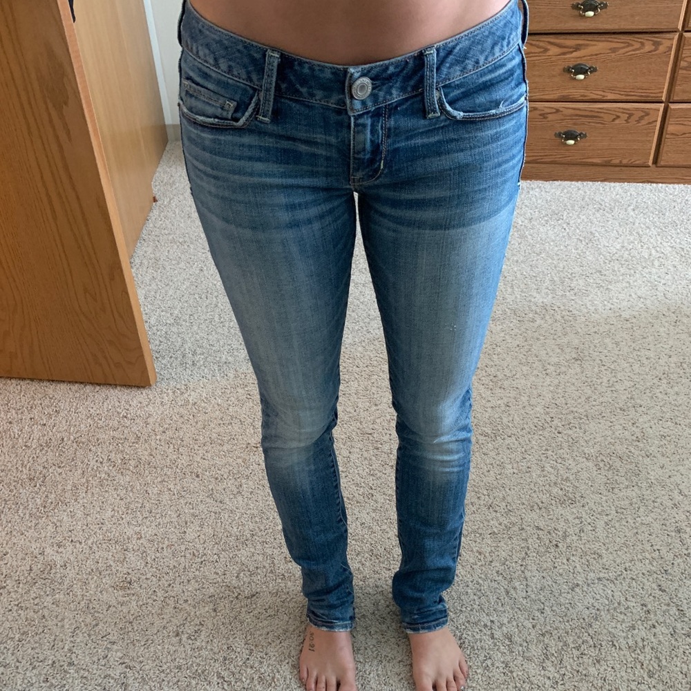 American Eagle skinny jeans